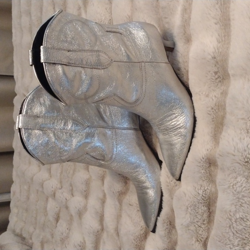 Dolce Vita Genuine Leather Silver Booties 8 Western Rodeo - Picture 2 of 7